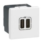 پریز برق لگراند با پورت USB-C برای شارژ موبایل